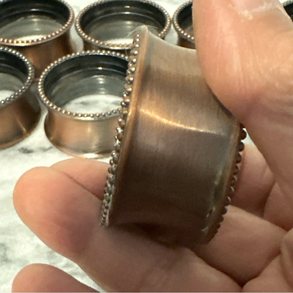 Elegant Copper Napkin Rings Set - Picture 11 of 13